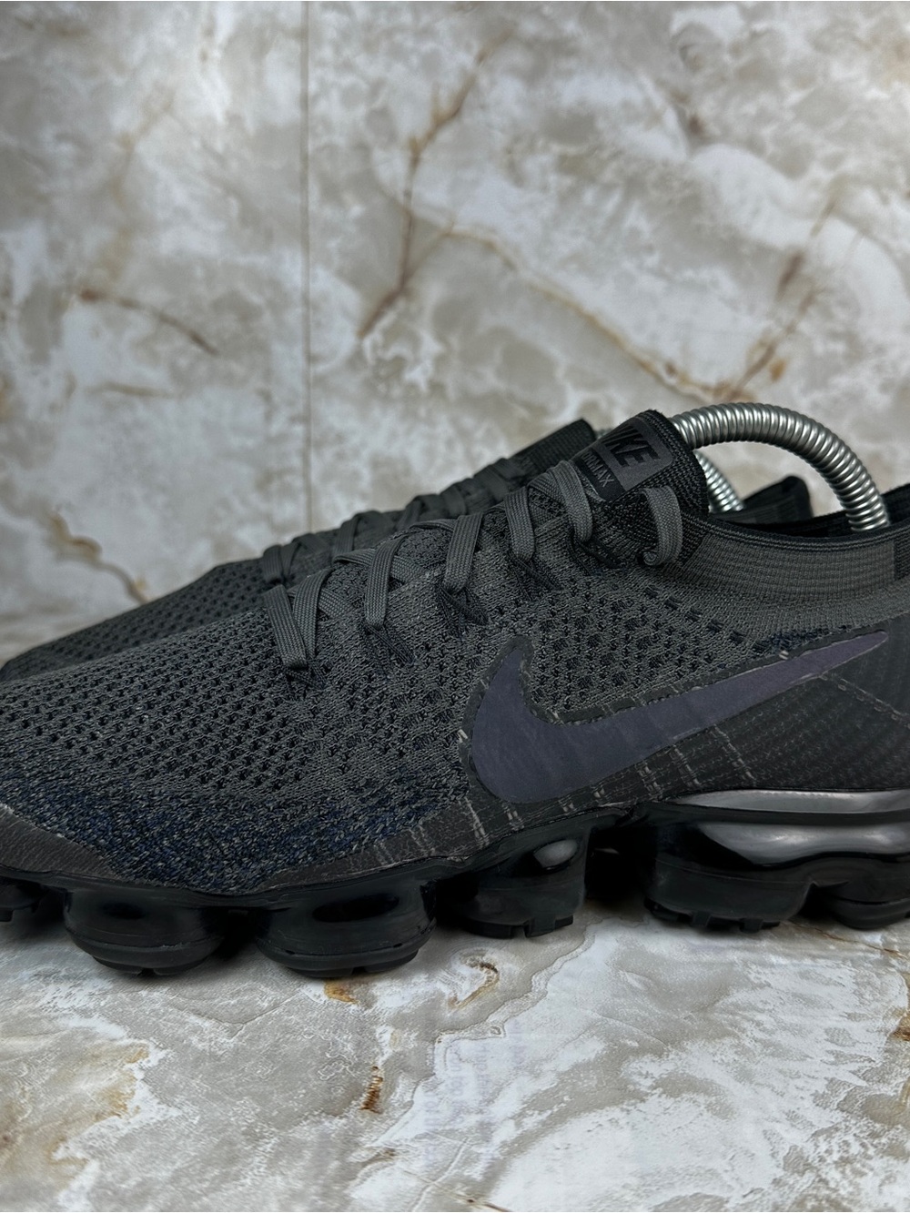 Nike Air Vapormax Flyknit Women's 9.5 Midnight Fog Black Grey Athletic Shoes
